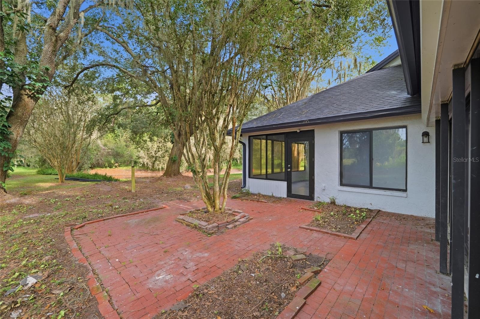 Single Family Residence at 6201 GREENWICH DR, TAMPA, photo 39 of 46