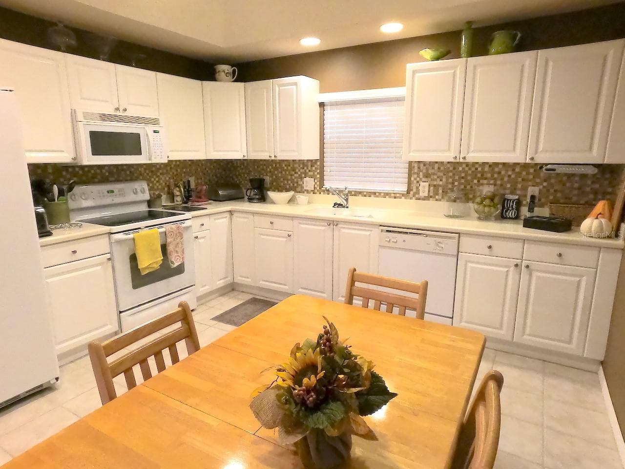 Kitchen V2 - LAKESIDE LANDINGS, OXFORD