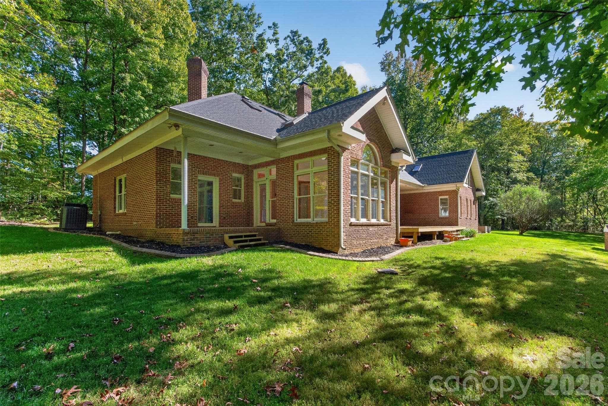 Left side view of the back of the estate - 253 Highway 161 South, Clover