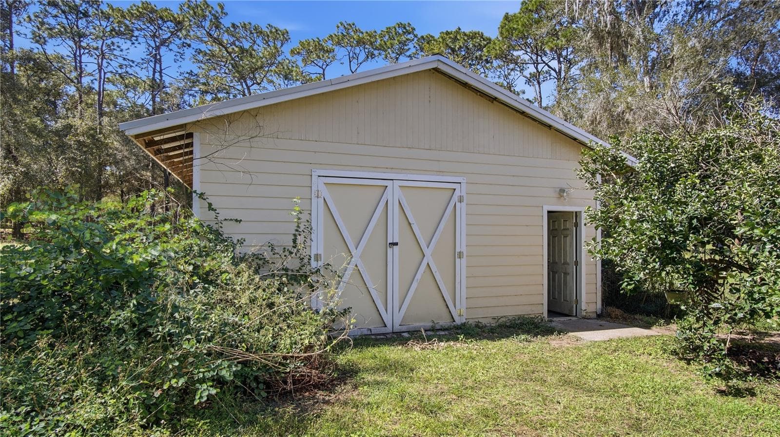 Single Family Residence at 10012 N TALL PINES TER, DUNNELLON, photo 5 of 31