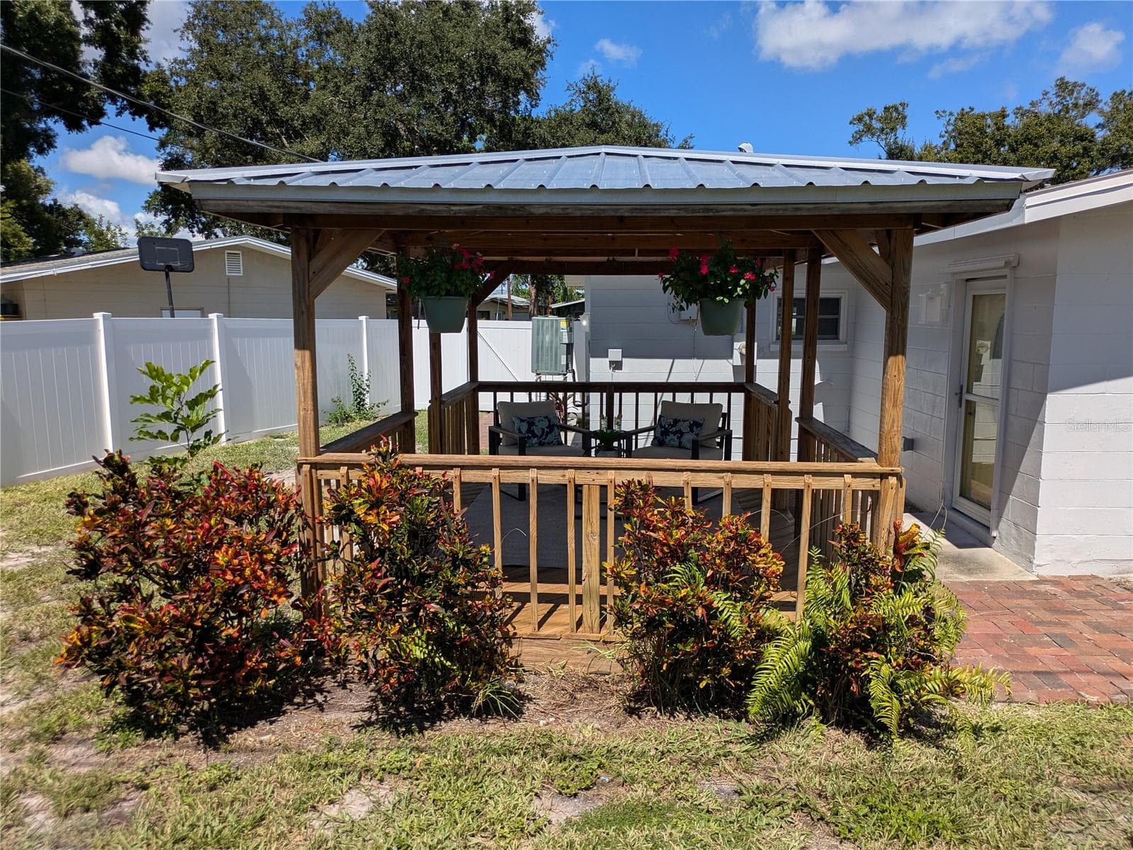Single Family Residence at 3641 BEACH DR SE, ST PETERSBURG, photo 62 of 74
