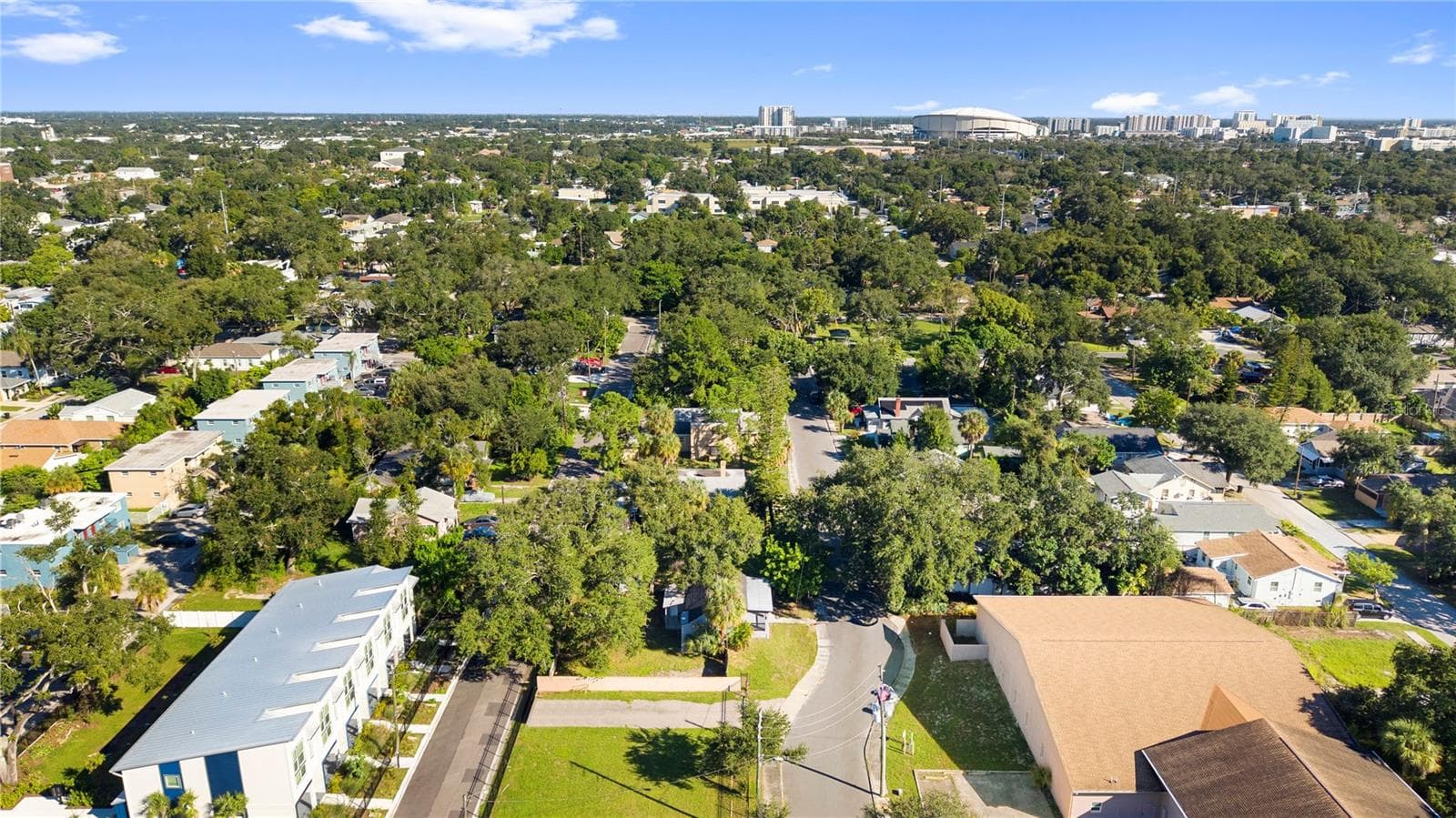 Single Family Residence at 1757 QUEEN ST S, ST PETERSBURG, photo 44 of 50