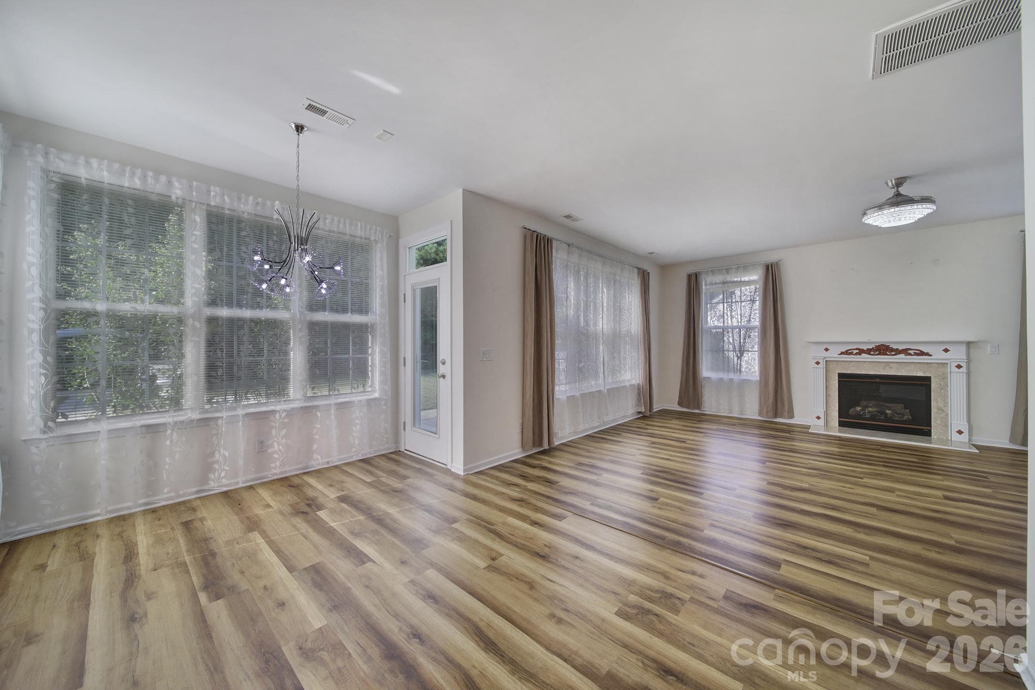 Single Family Residence at 2523 Legacy Park Boulevard, Fort Mill, photo 12 of 47