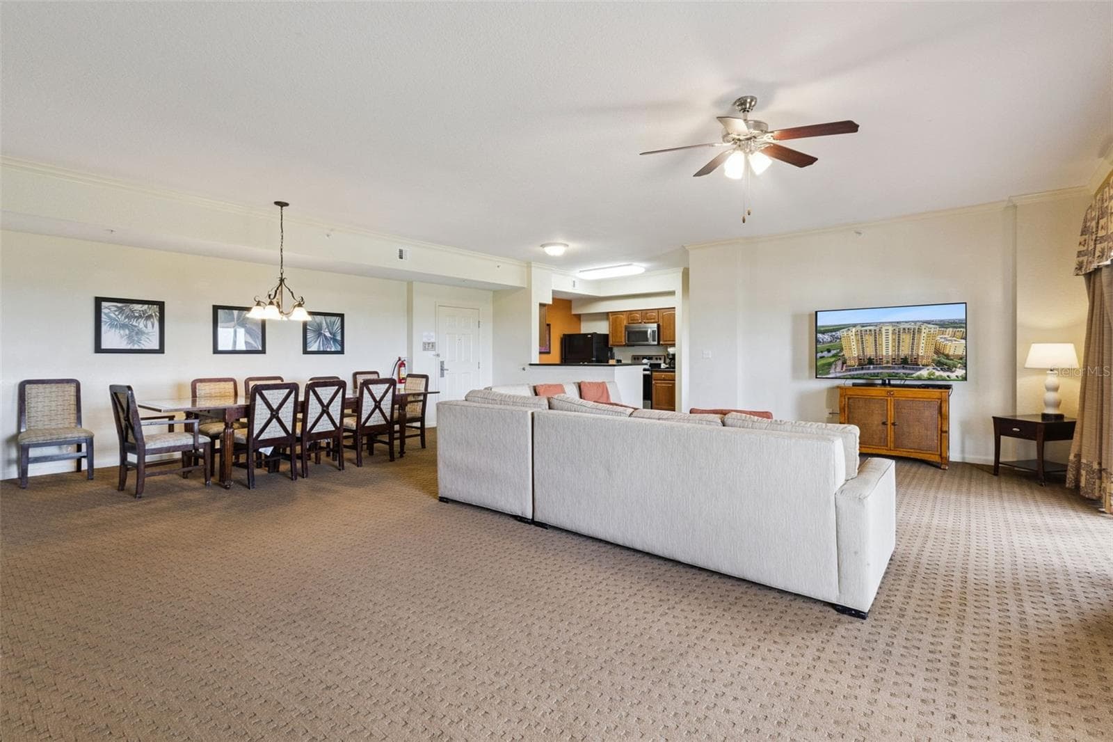 Condo - Hotel at 8125 RESORT VILLAGE DR #51505, ORLANDO, photo 9 of 79
