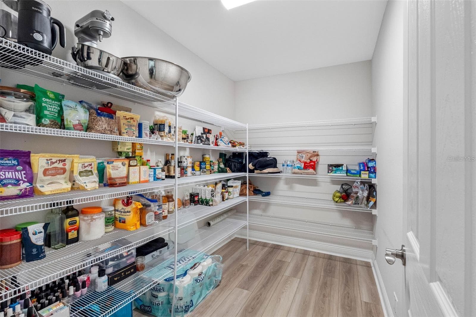 Walk-in pantry with floor-to-ceiling shelving - 14868 SUMMER BRANCH DR, LITHIA