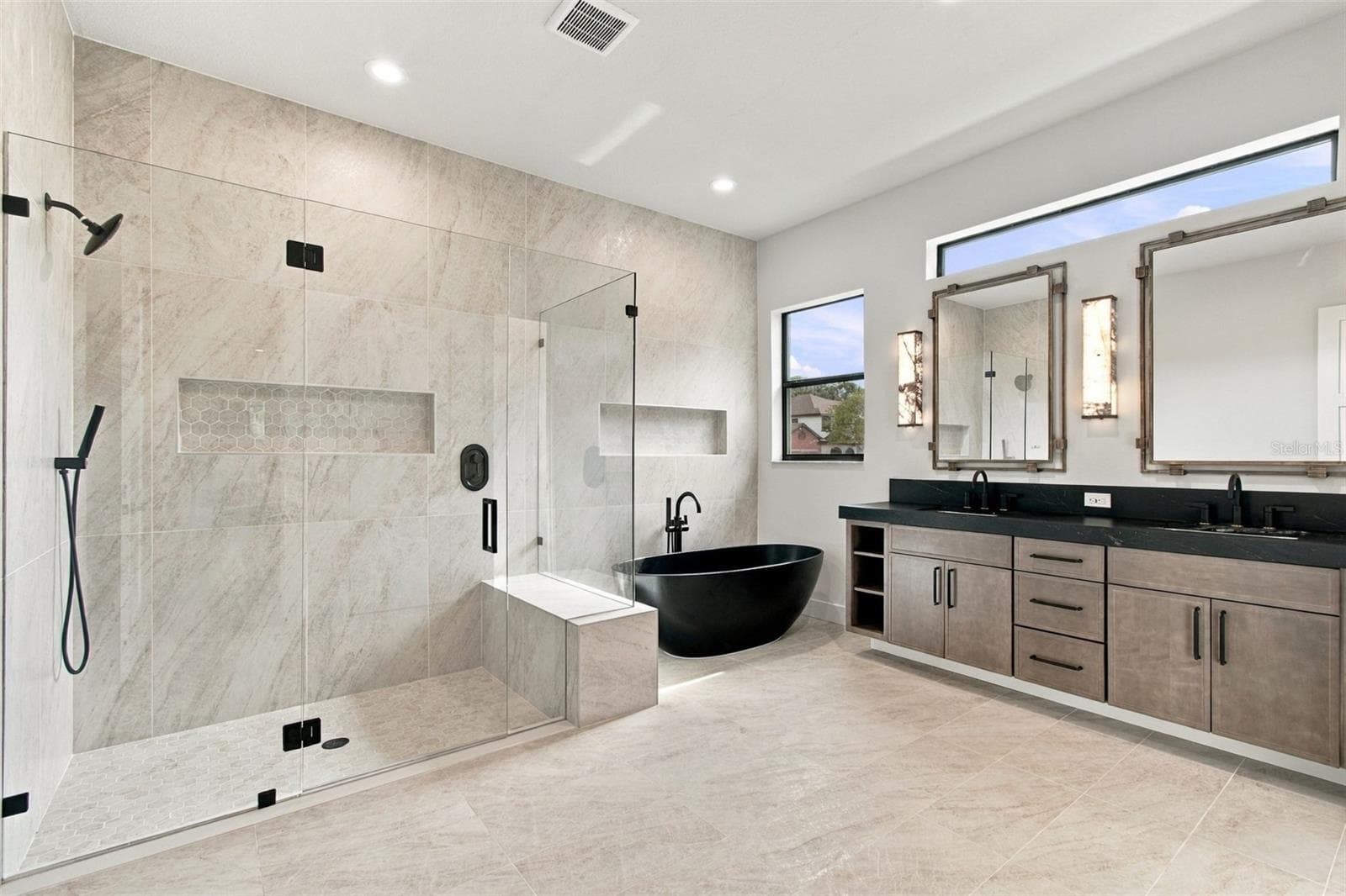 Single Family Residence at 12807 EAGLES ENTRY DR, ODESSA, photo 19 of 36