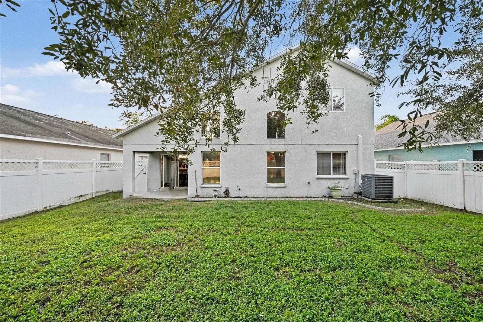Single Family Residence at 909 15TH ST NE, RUSKIN, photo 16 of 19