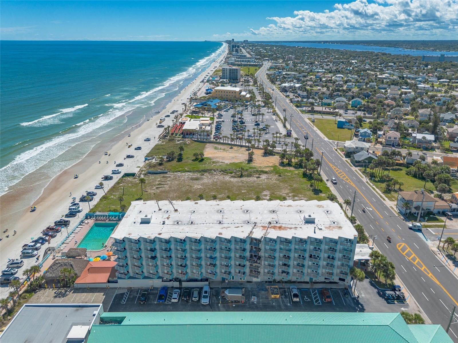 Condo - Hotel at 313 S ATLANTIC AVE #4200, DAYTONA BEACH, photo 33 of 41