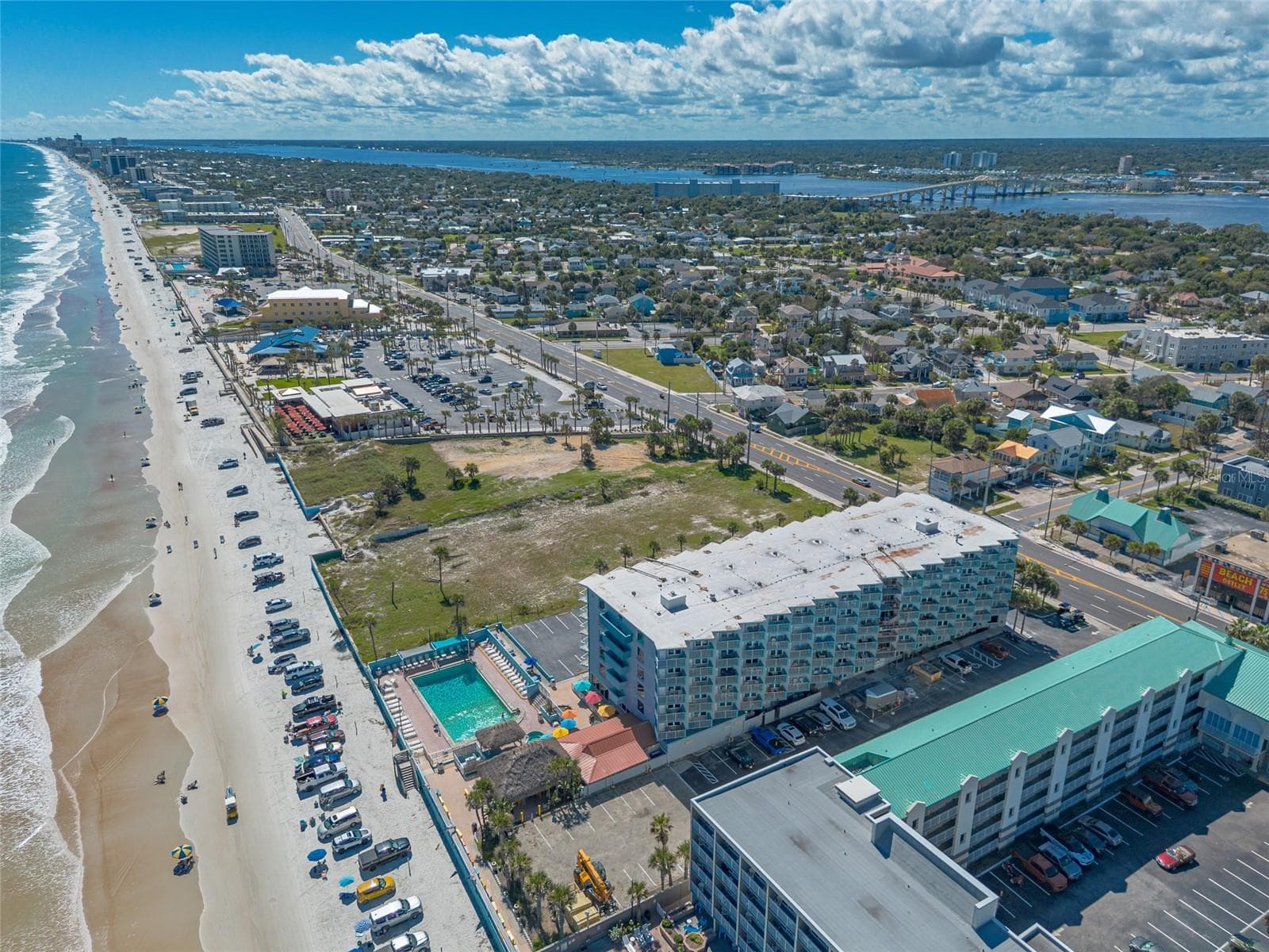 Condo - Hotel at 313 S ATLANTIC AVE #4200, DAYTONA BEACH, photo 34 of 41