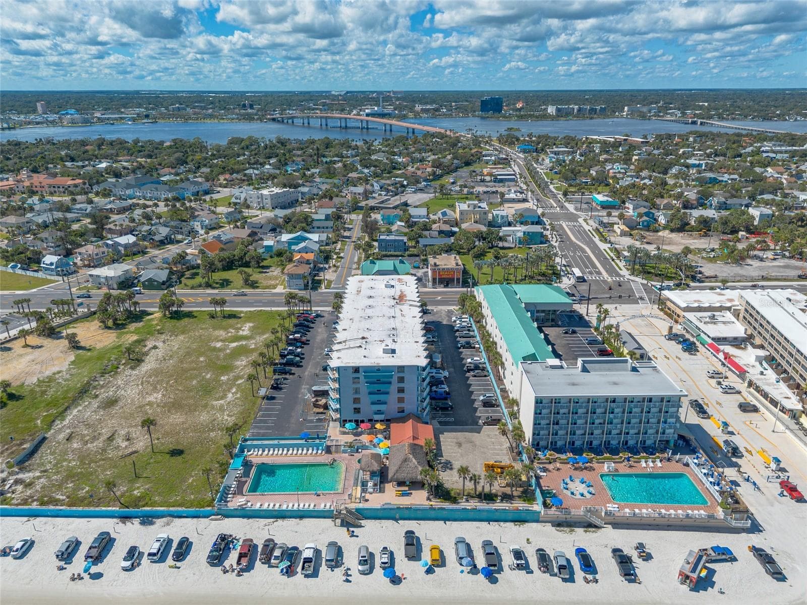 Condo - Hotel at 313 S ATLANTIC AVE #4200, DAYTONA BEACH, photo 35 of 41