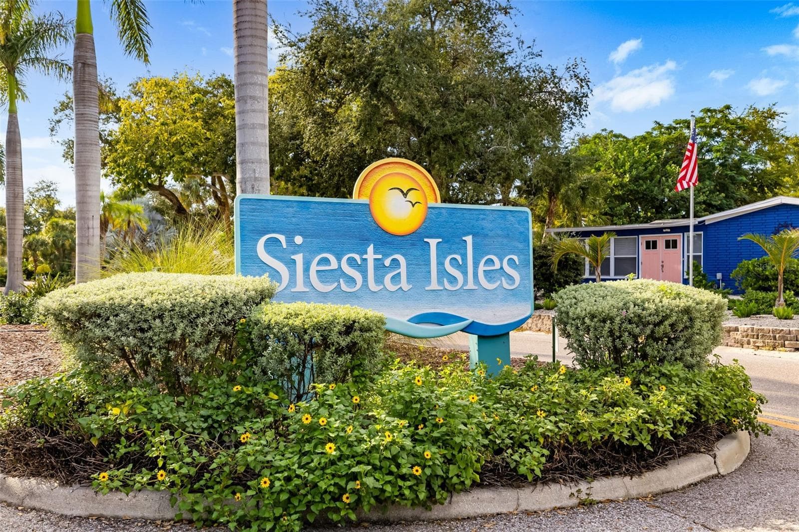 Siesta Isles Entrance - 5456 AZURE WAY, SARASOTA