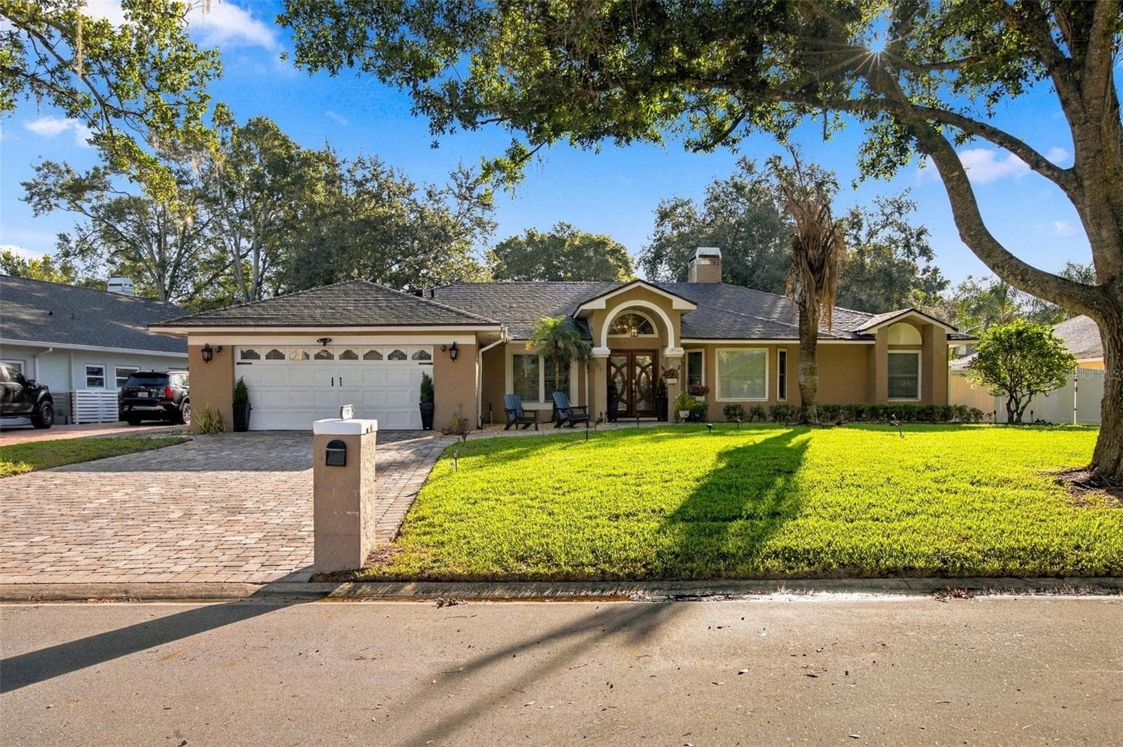 7709 APPLE TREE CIR