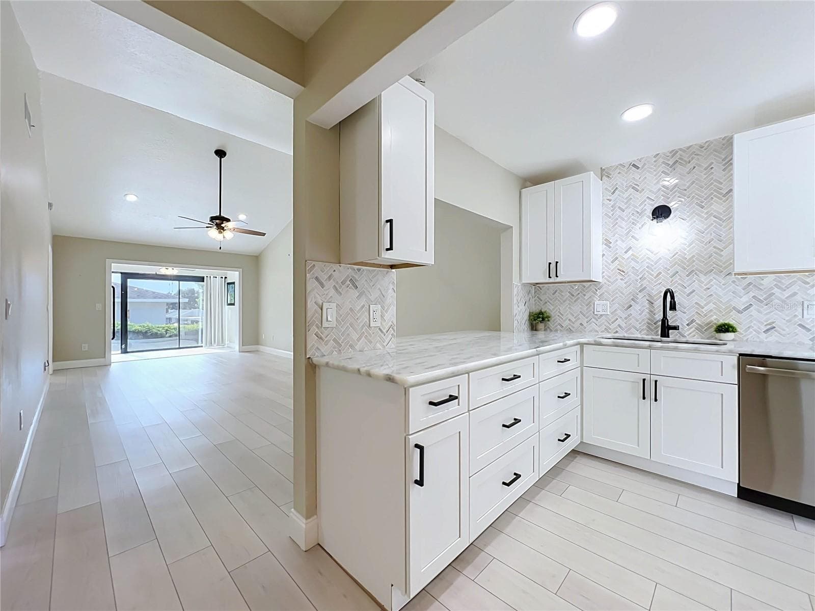 Townhouse at 1437 OAK PL #C, APOPKA, photo 7 of 50
