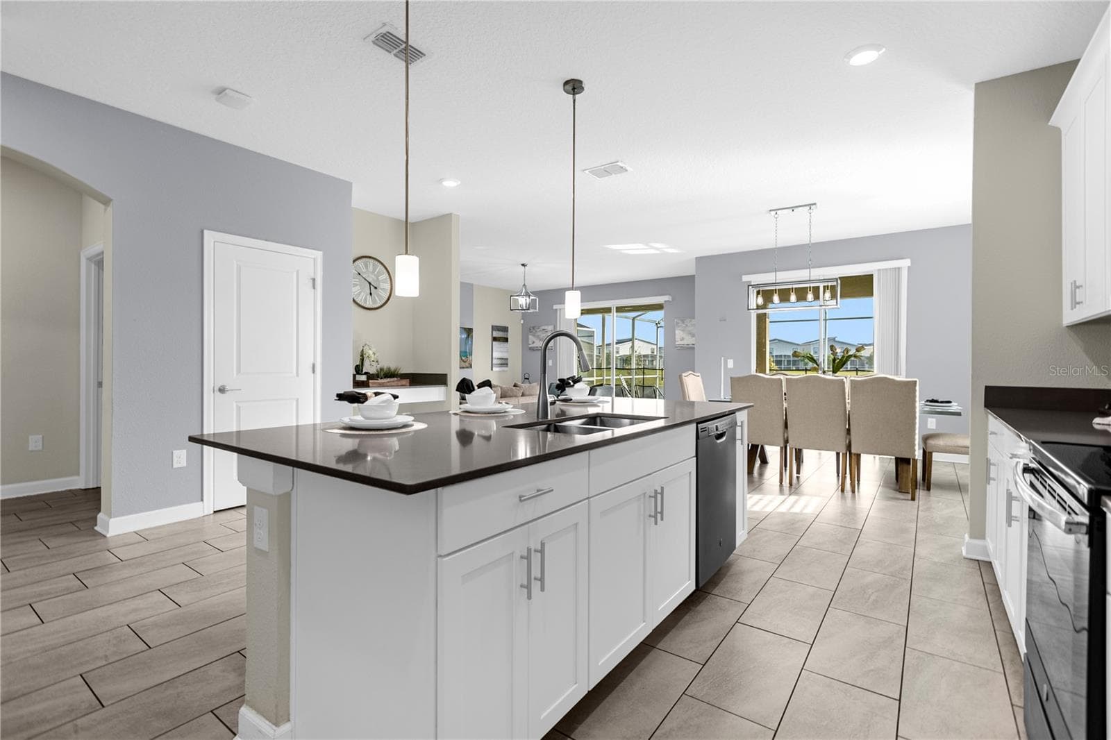 Single Family Residence at 8950 CABOT CLIFFS DR, DAVENPORT, photo 3 of 31
