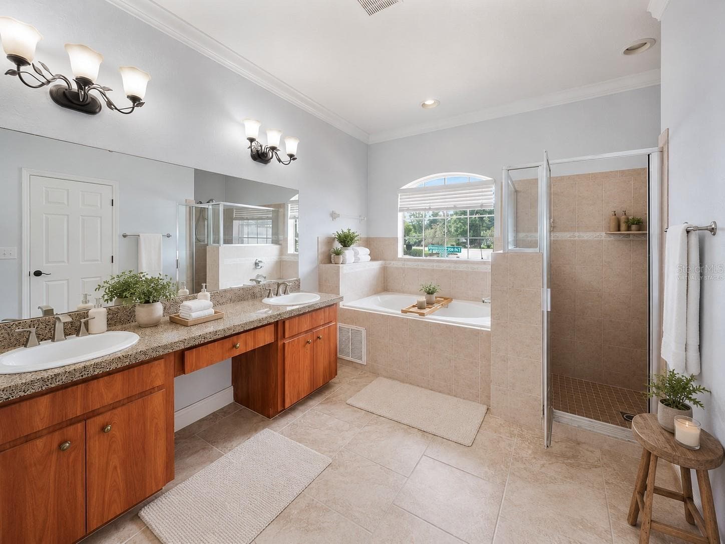 Virtually Staged - 8653 PEBBLEBROOKE WAY, LAKELAND