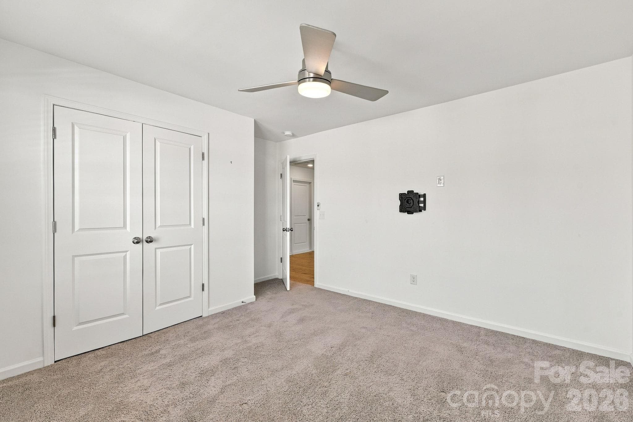 Single Family Residence at 366 Bluebonnet Drive, Salisbury, photo 26 of 34