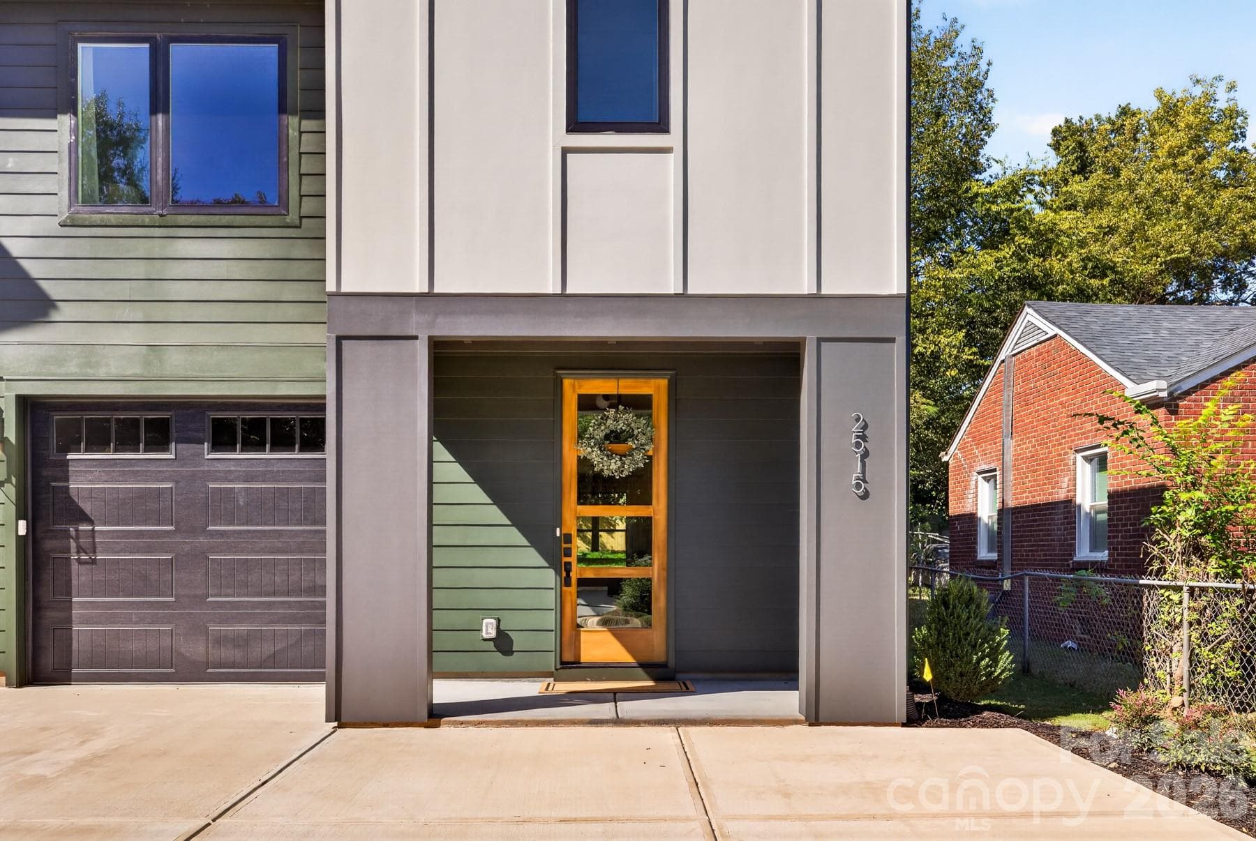 Townhouse at 2515 Grimes Street, Charlotte, photo 2 of 29