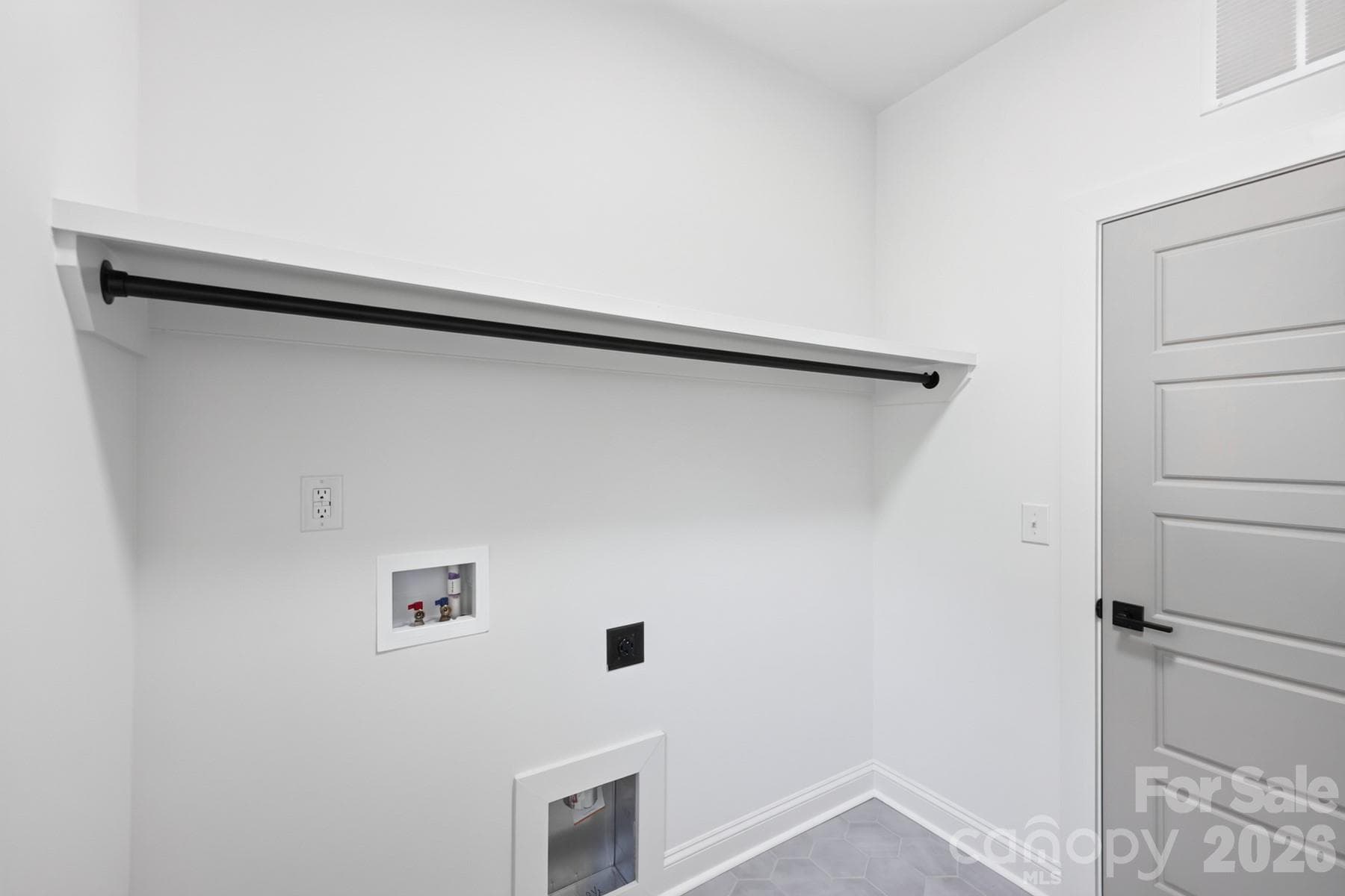 Townhouse at 2515 Grimes Street, Charlotte, photo 14 of 29