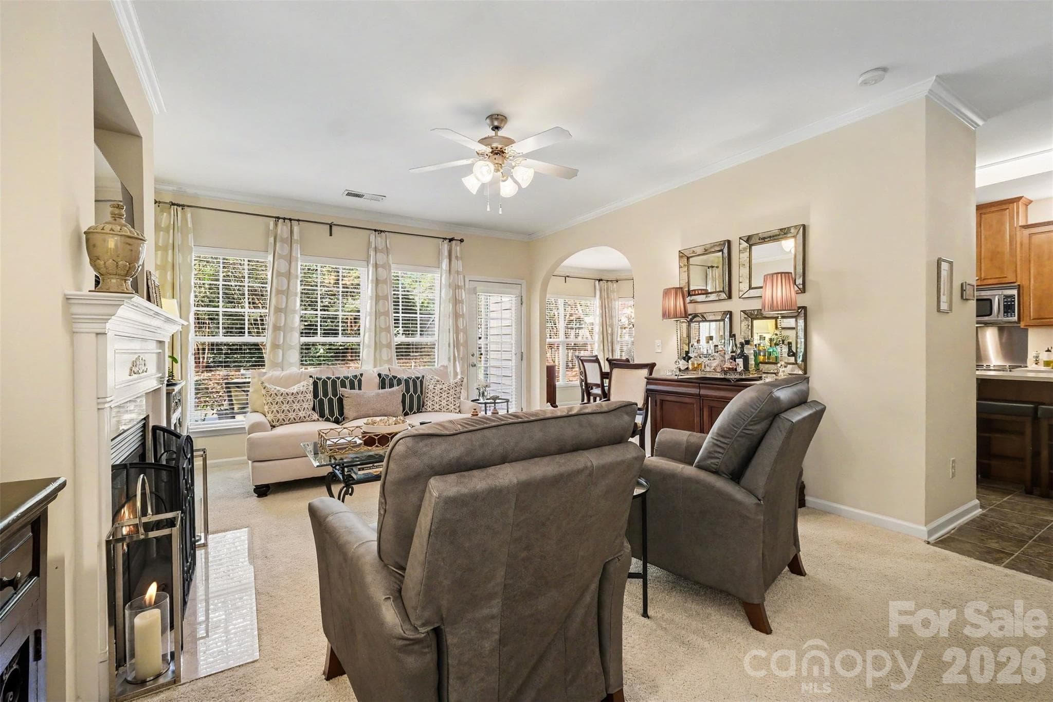 Single Family Residence at 1727 Crabapple Tree Lane, Charlotte, photo 4 of 40