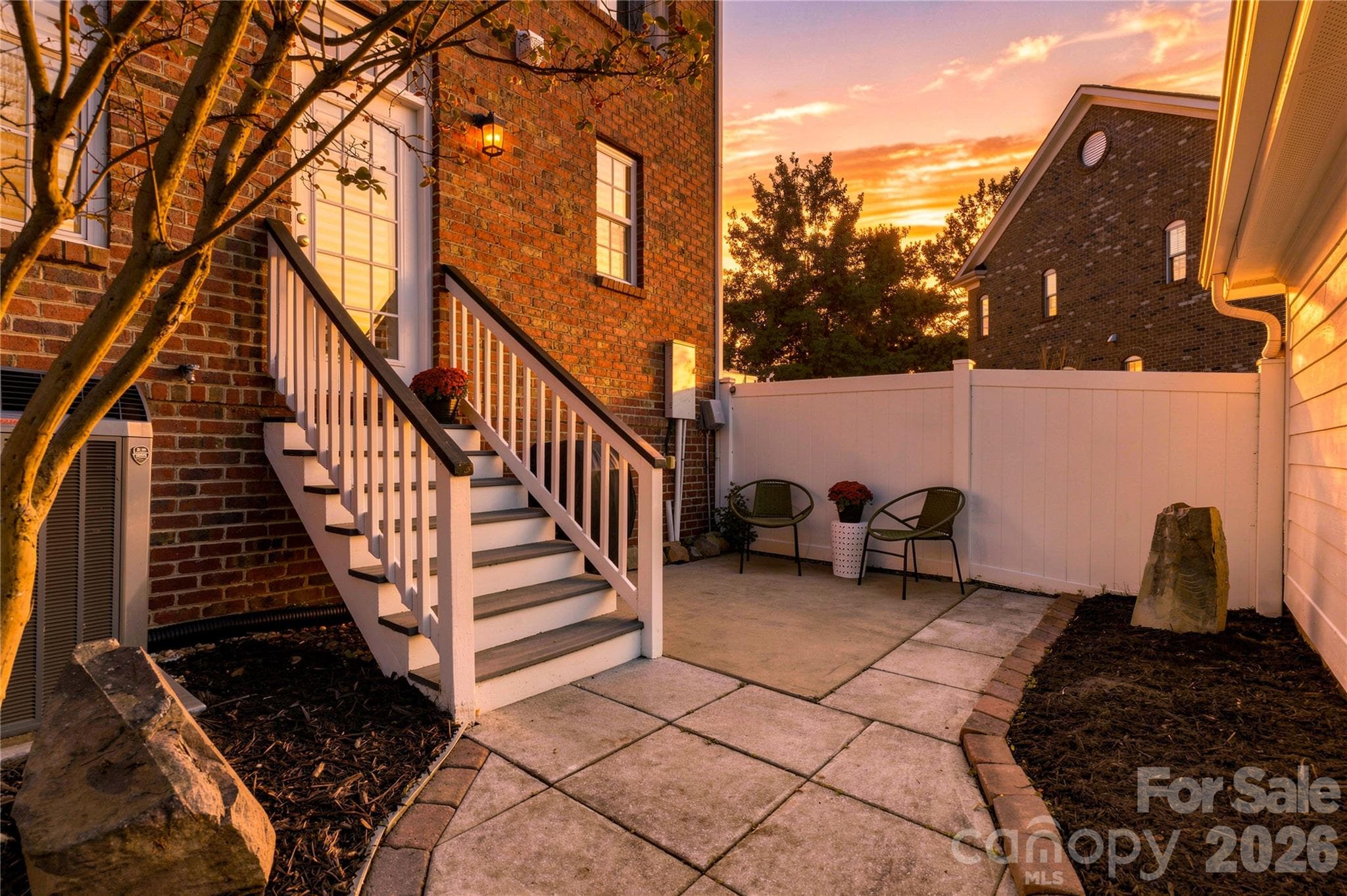 Beautifully fenced private patio - 16918 Summers Walk Boulevard, Davidson