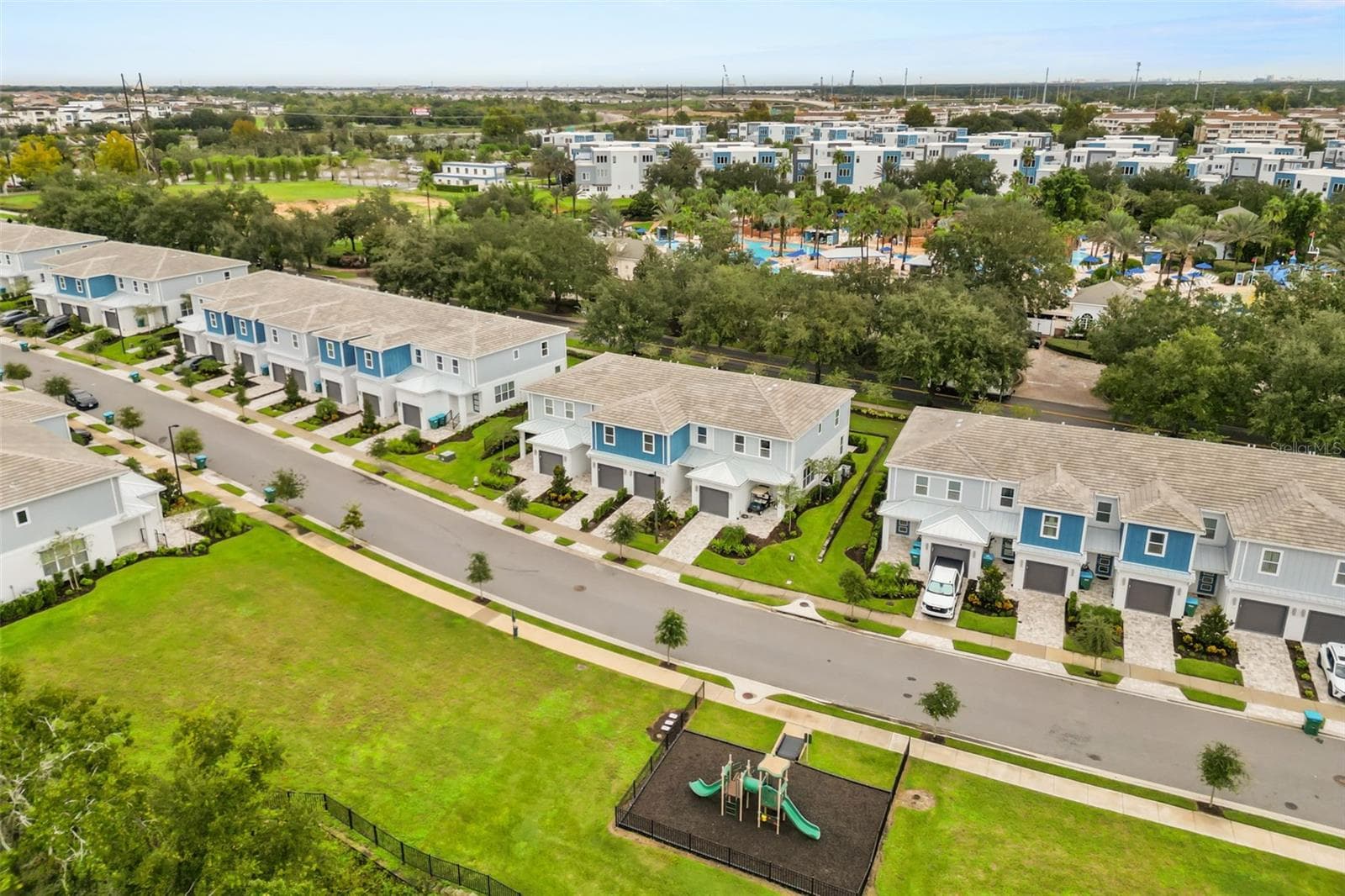 Townhouse at 7785 SPECTRUM DR, KISSIMMEE, photo 15 of 19