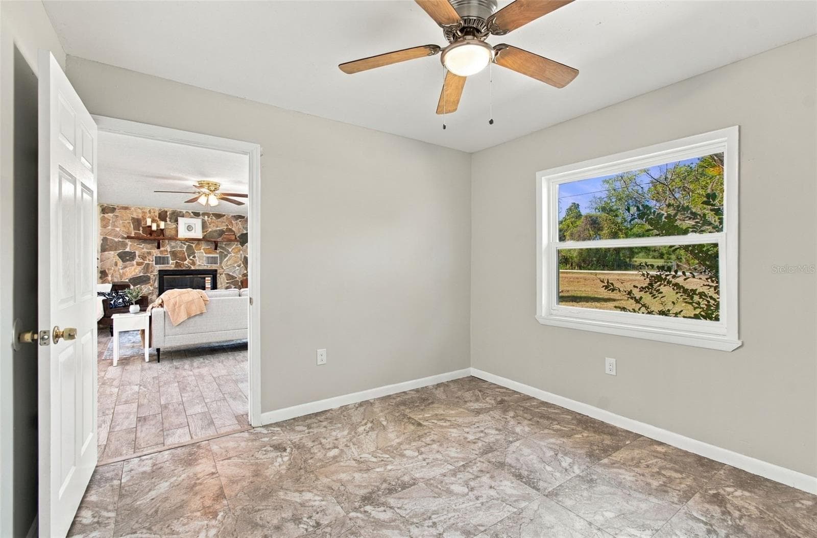 Single Family Residence at 12224 DRY CREEK RANCH RD, BROOKSVILLE, photo 13 of 34