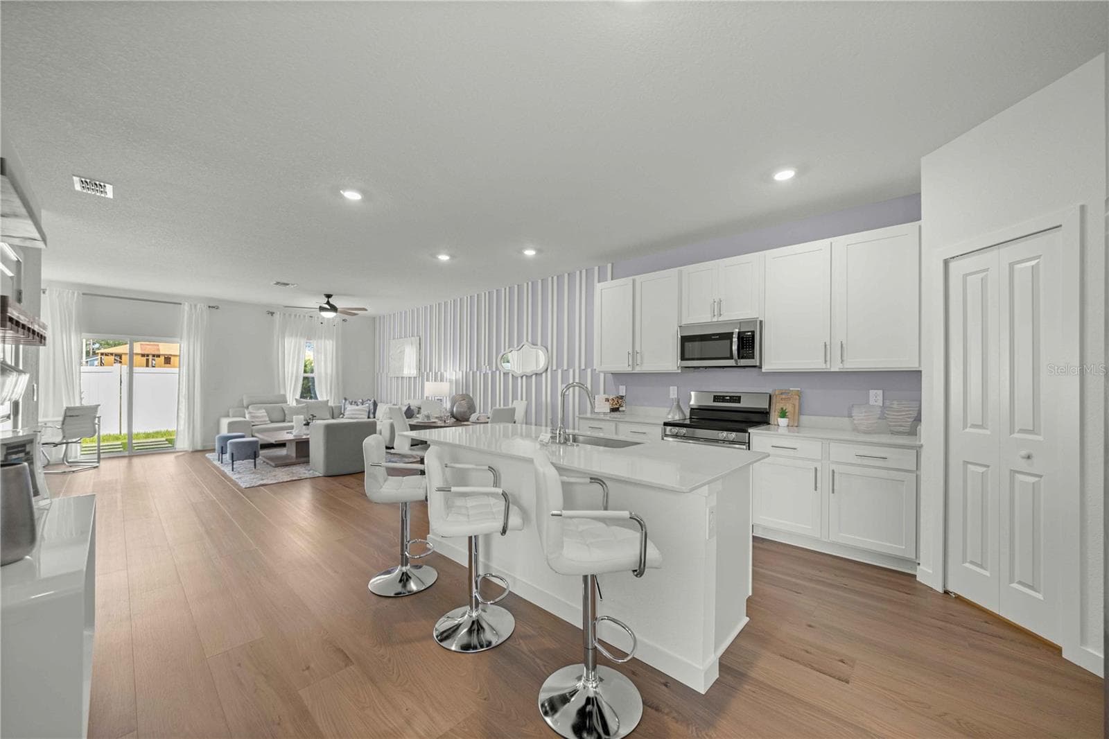 Townhouse at 5395 NW 22ND DR, GAINESVILLE, photo 9 of 16