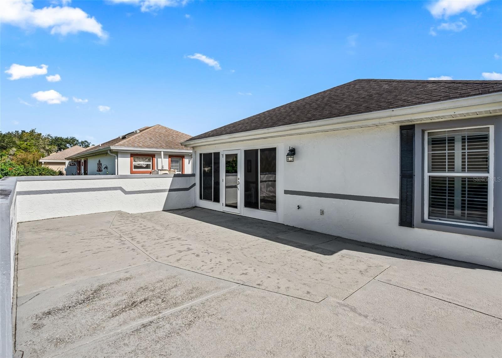 Concrete block and stucco home. - 17864 SE 115TH CT, SUMMERFIELD