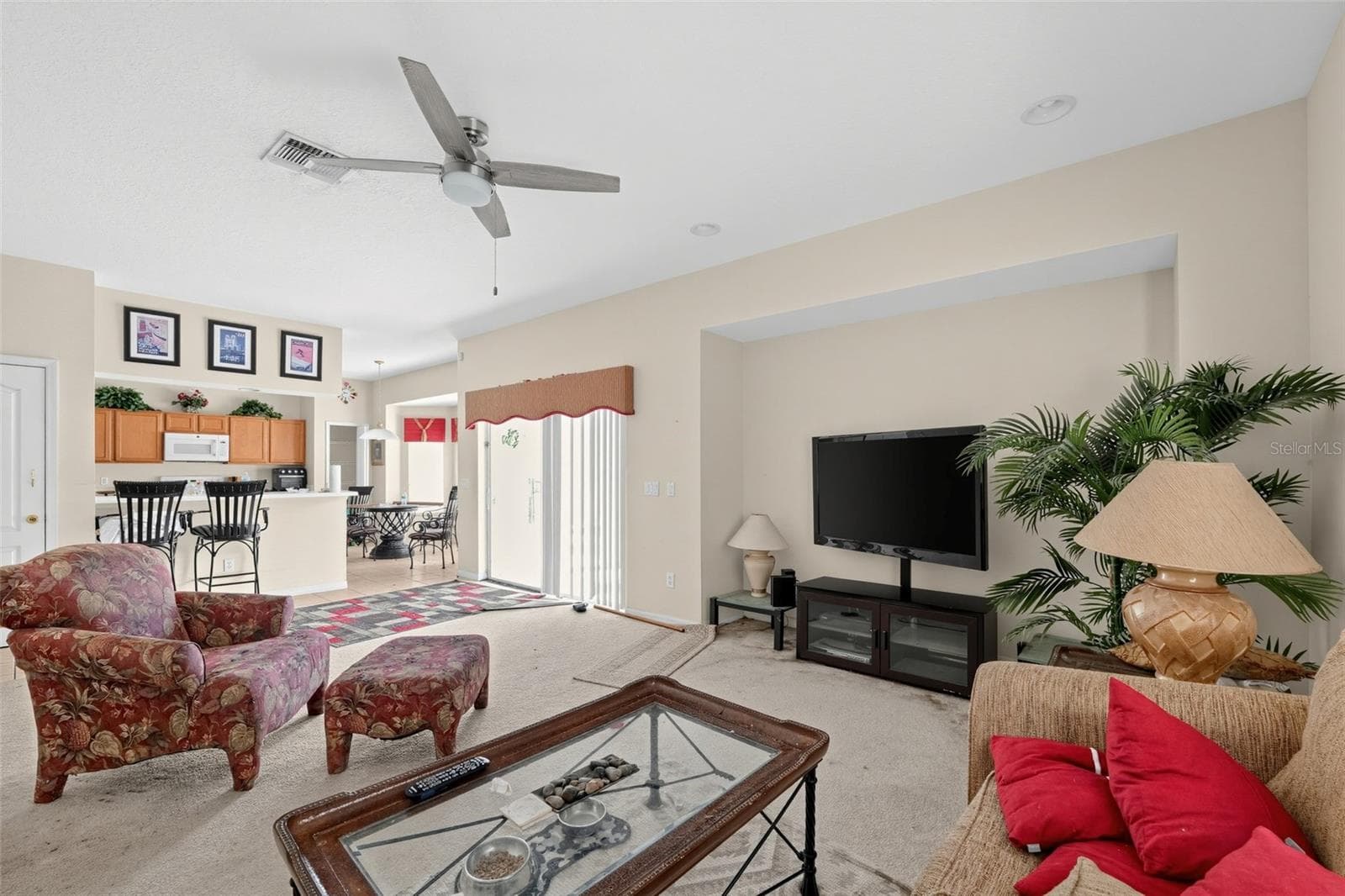 Single Family Residence at 913 HENLEY CIR, DAVENPORT, photo 10 of 27