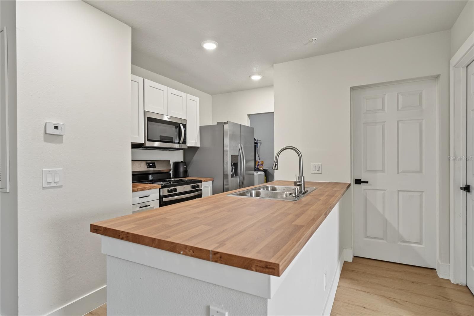 Condominium at 3024 PARKWAY BLVD #304, KISSIMMEE, photo 12 of 27