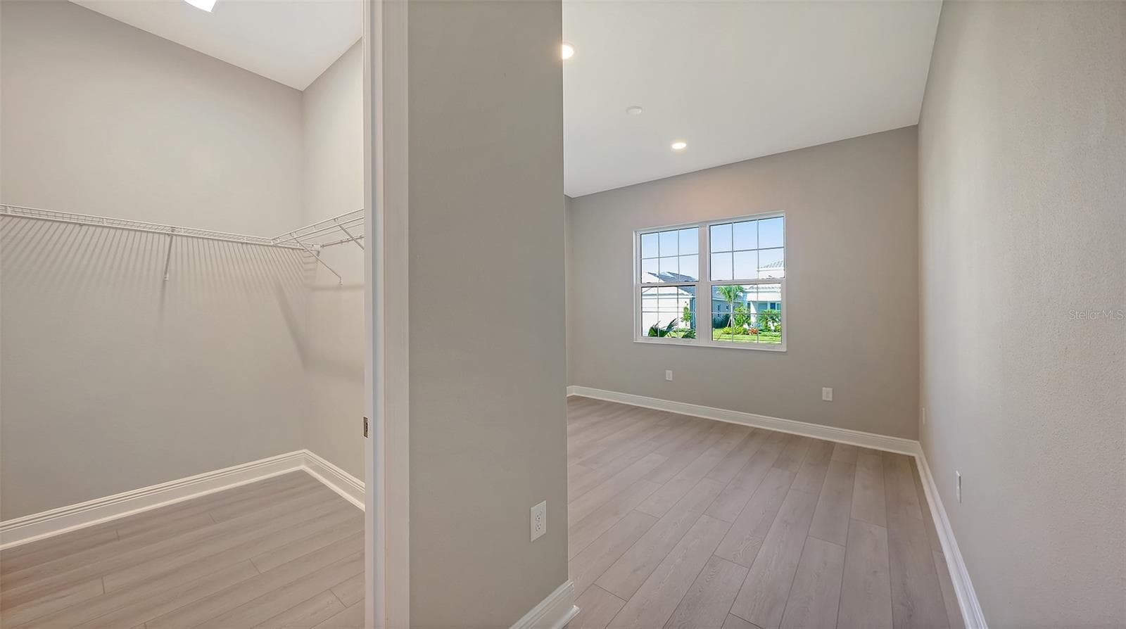 Single Family Residence at 10130 CRYSTAL ISLES CIR, SARASOTA, photo 34 of 48