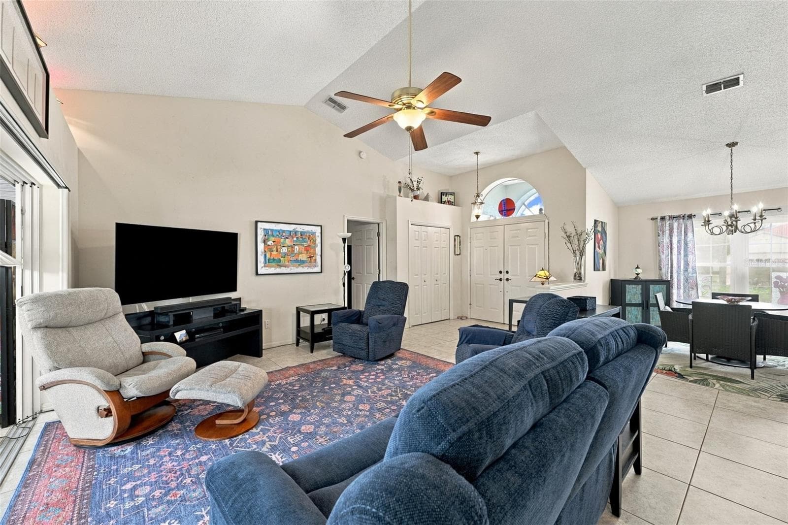 Single Family Residence at 2307 PLATINUM DR, SUN CITY CENTER, photo 8 of 47