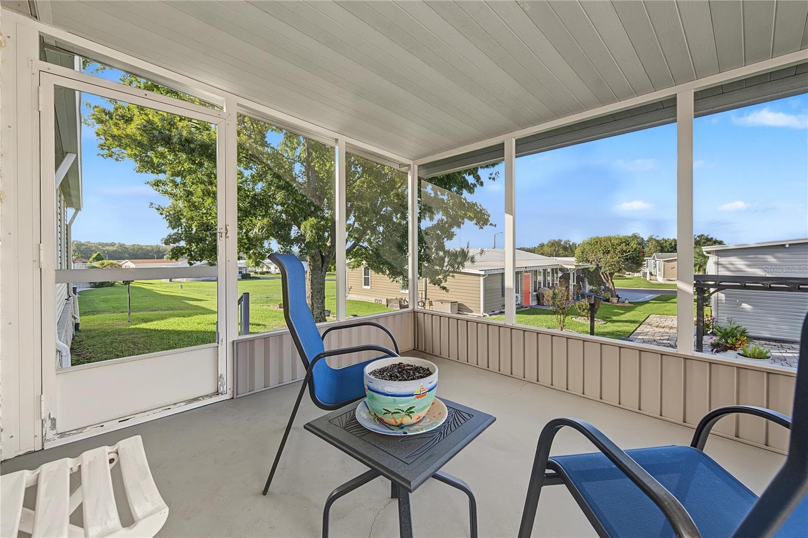 Manufactured Home at 37633 COREY LEWIS AVE, ZEPHYRHILLS, photo 9 of 55