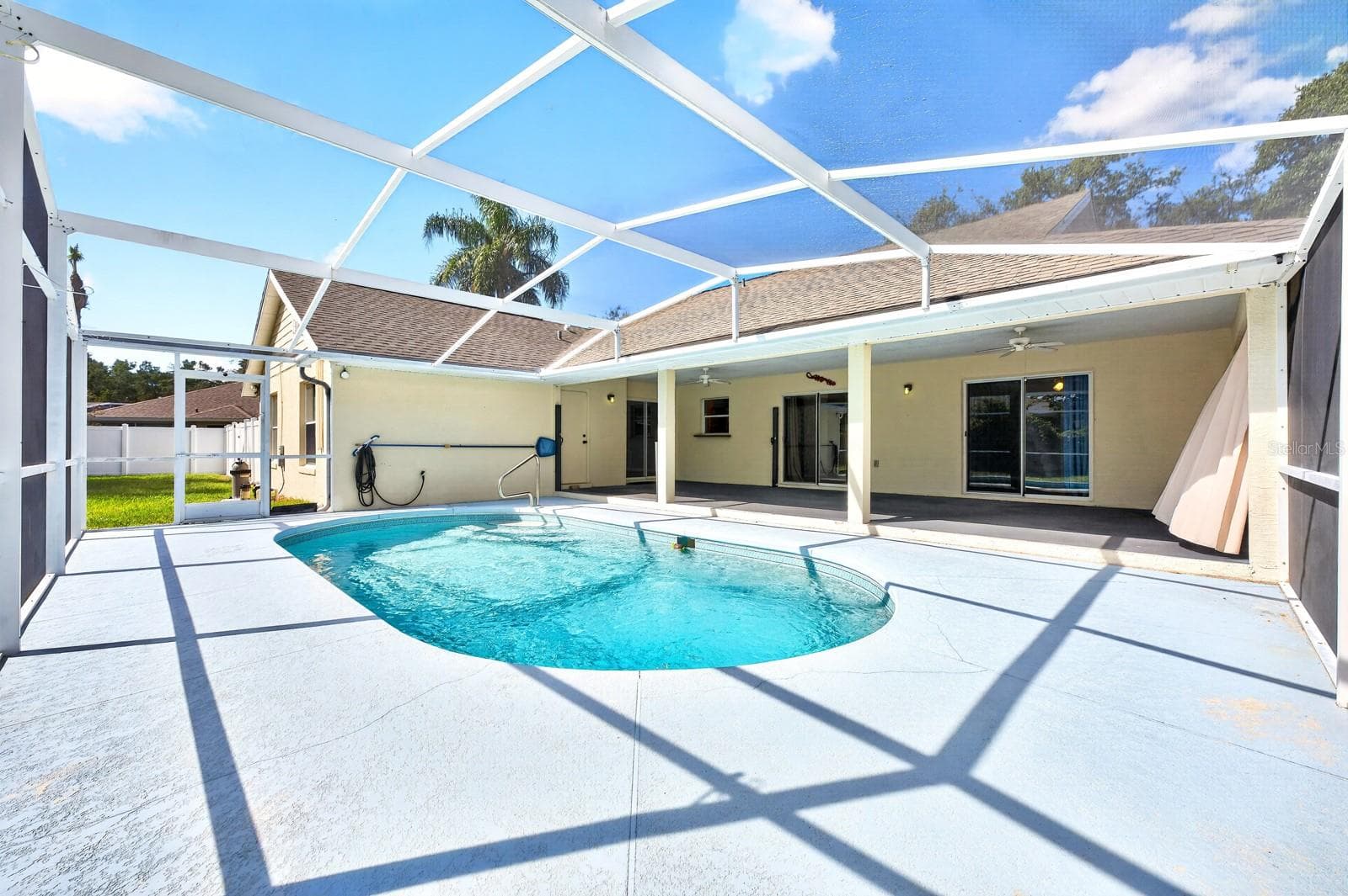 Private screened pool. - 32919 INDIAN WOODS DR, LEESBURG