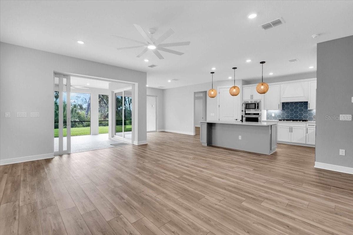 Single Family Residence at 9225 BARRIER COAST TRL, PARRISH, photo 6 of 44
