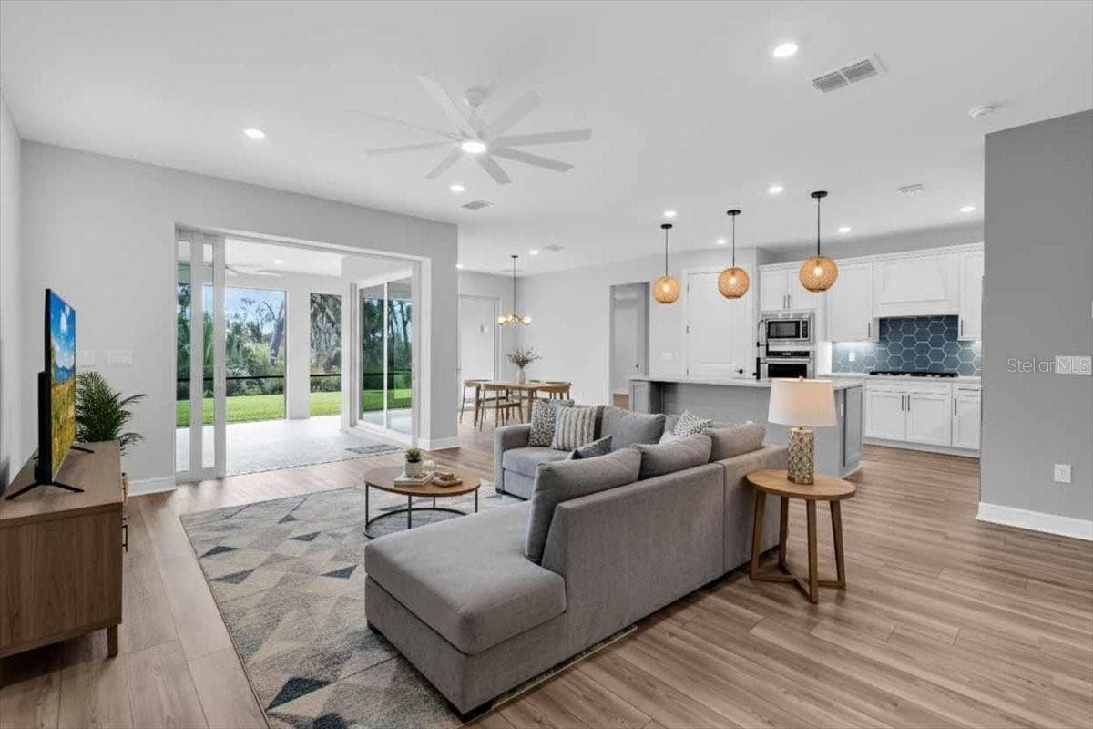 Single Family Residence at 9225 BARRIER COAST TRL, PARRISH, photo 7 of 44