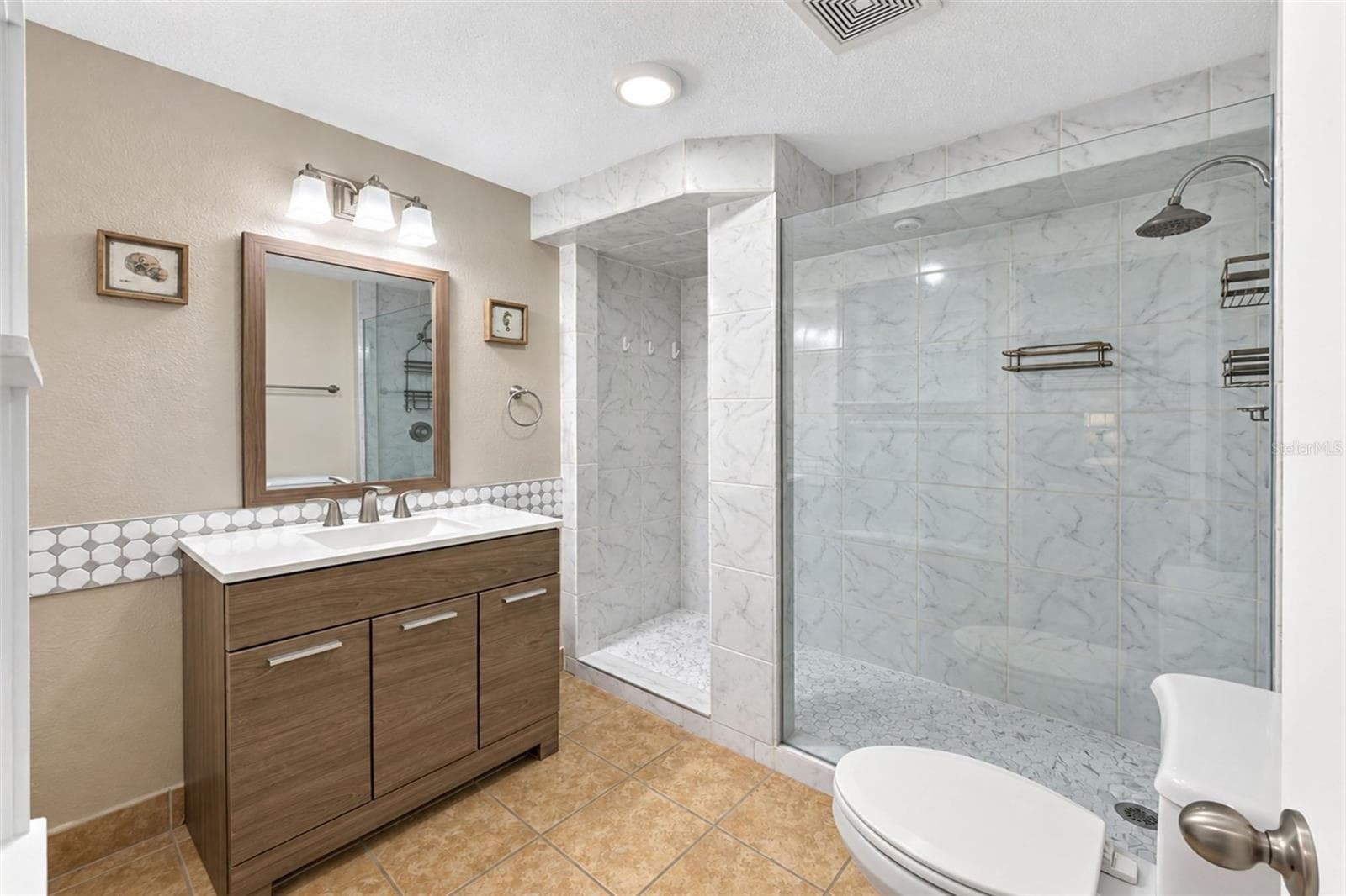 Bathroom 2 - 21 OAKWOOD DR N #21, ENGLEWOOD
