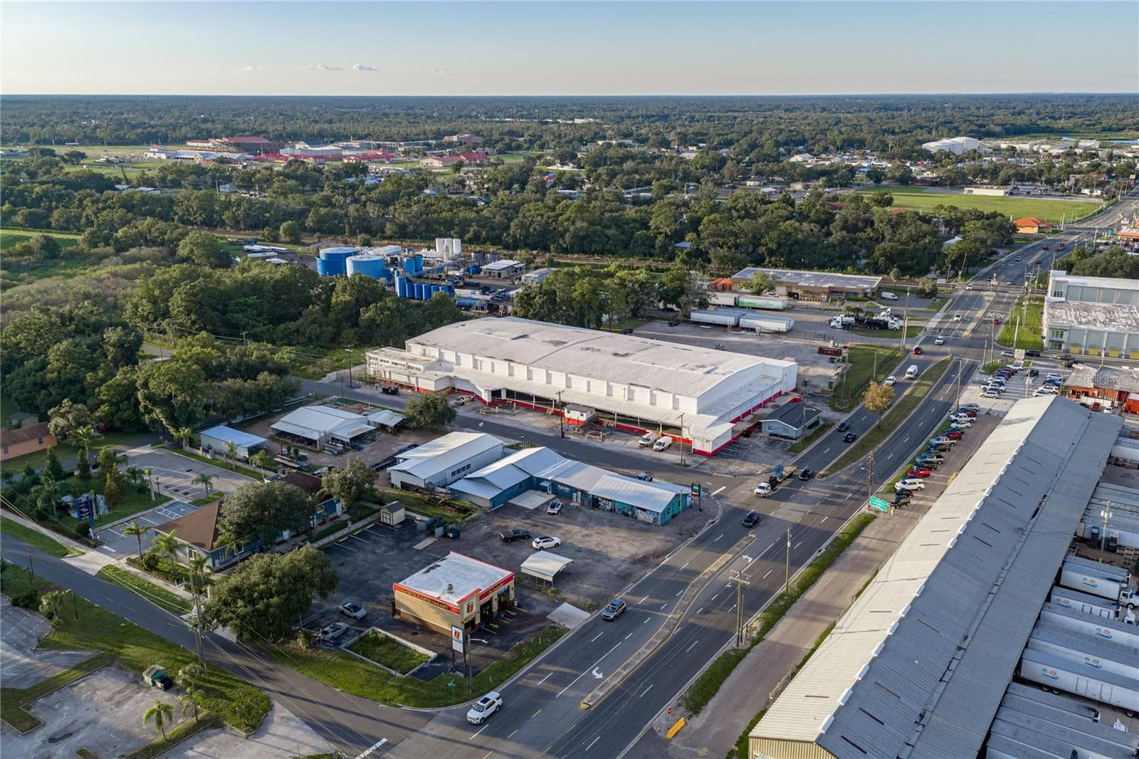 Business at WAYNE TERRACE, PLANT CITY, photo 4 of 38
