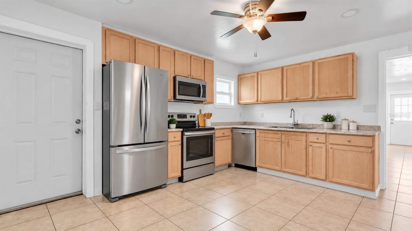 Single Family Residence at 1906 BRUST AVE, TAMPA, photo 22 of 38
