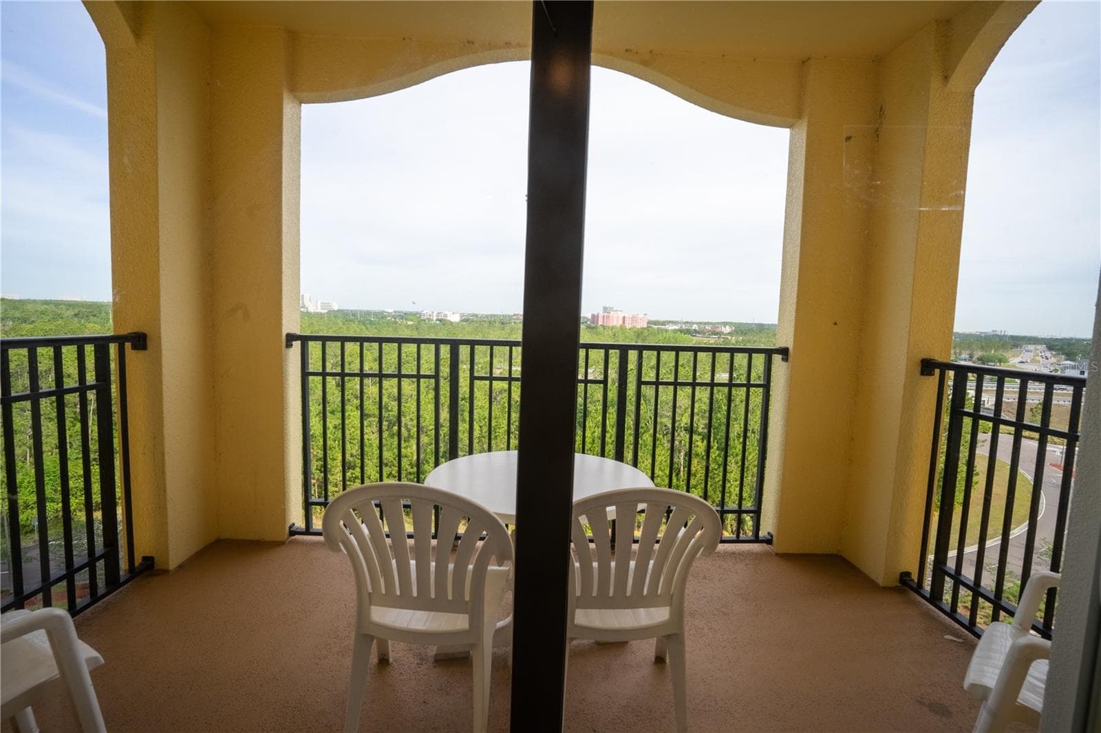 Condo - Hotel at 8125 RESORT VILLAGE DR #5903, ORLANDO, photo 5 of 44