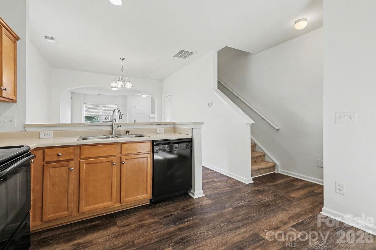 Townhouse at 13504 Calloway Glen Drive, Charlotte, photo 6 of 9