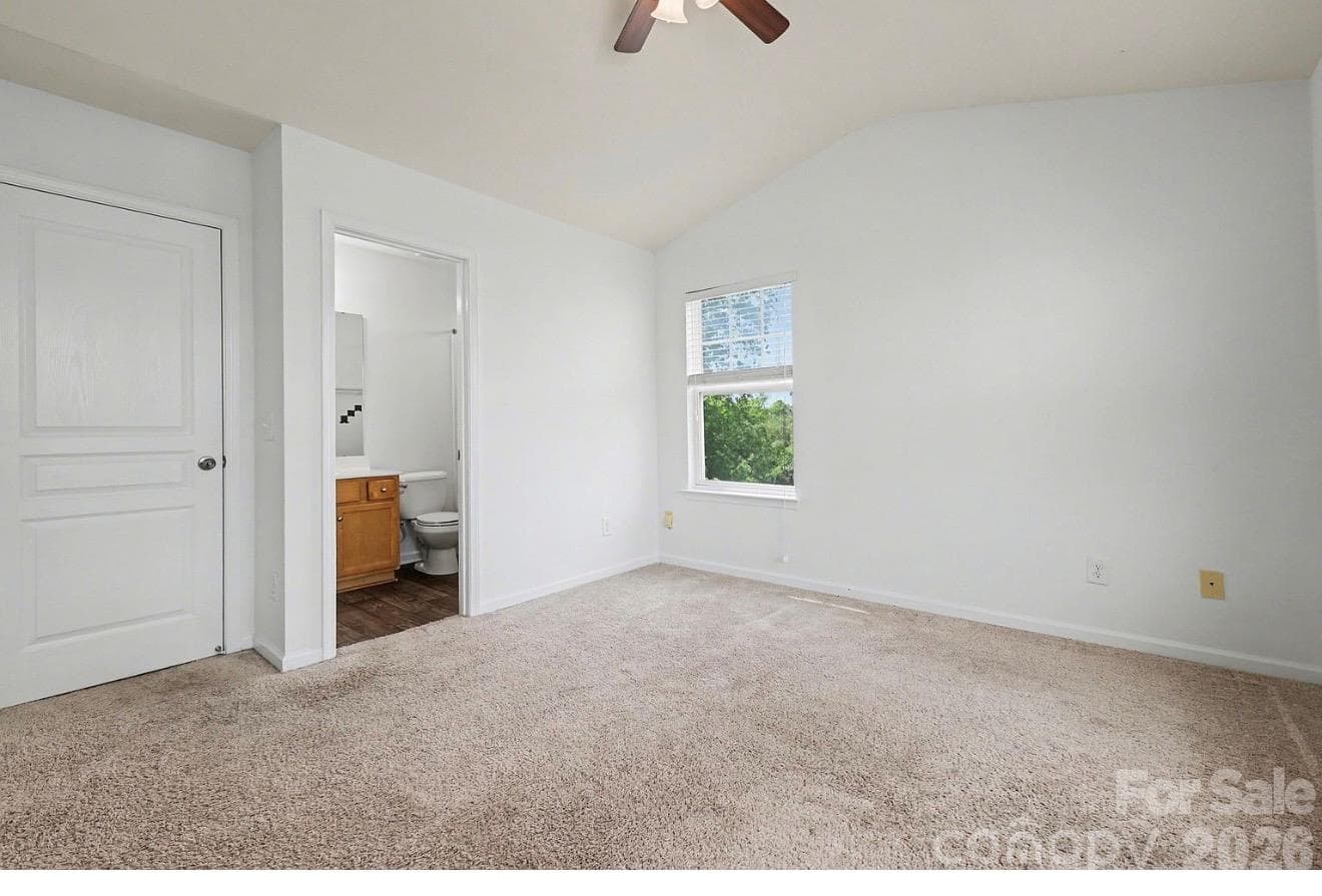 Townhouse at 13504 Calloway Glen Drive, Charlotte, photo 7 of 9