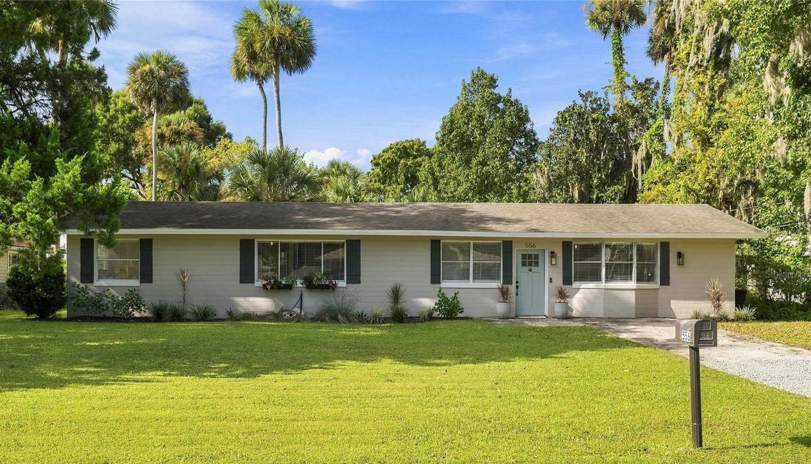 556 OLIVER DR