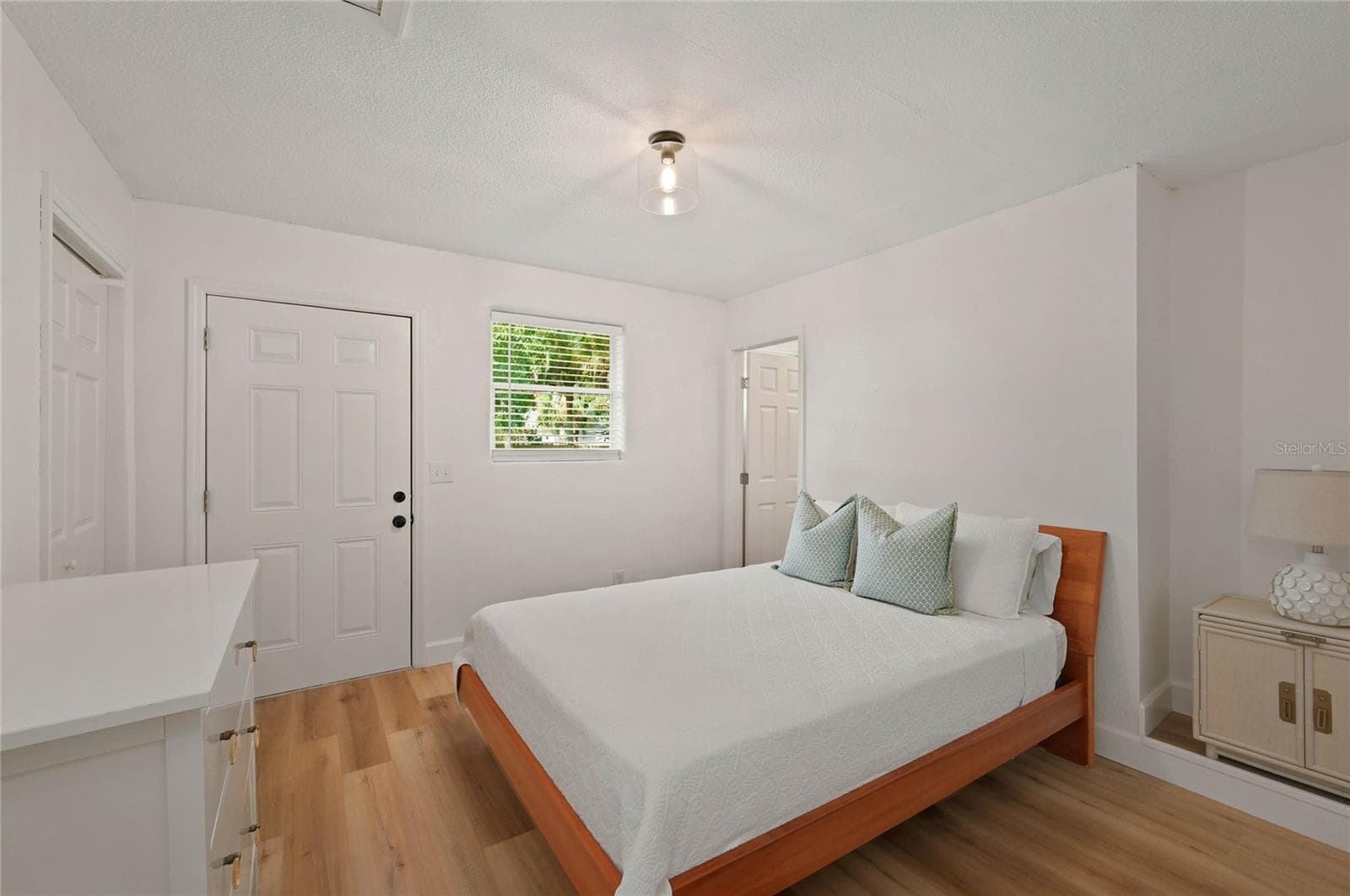 primary suite...had door to backyard - 556 OLIVER DR, NEW SMYRNA BEACH