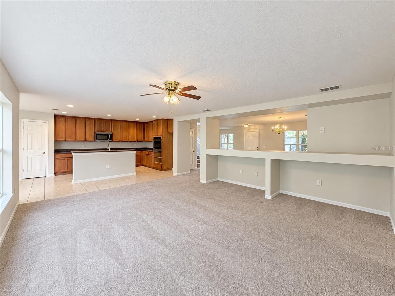 Single Family Residence at 2474 MALLOW OAK CT, APOPKA, photo 3 of 24