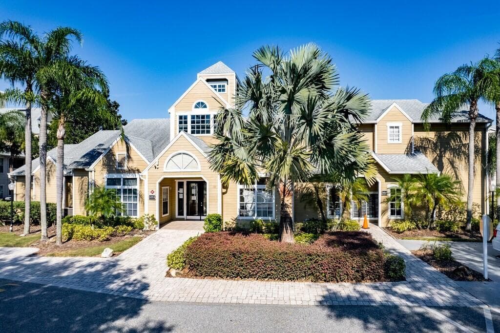 Condominium at 1083 S HIAWASSEE RD #623, ORLANDO, photo 2 of 25
