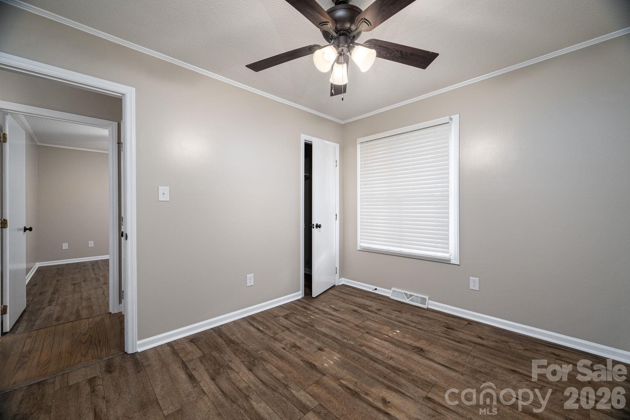 Single Family Residence at 413 E Klutz Street, Maiden, photo 15 of 38