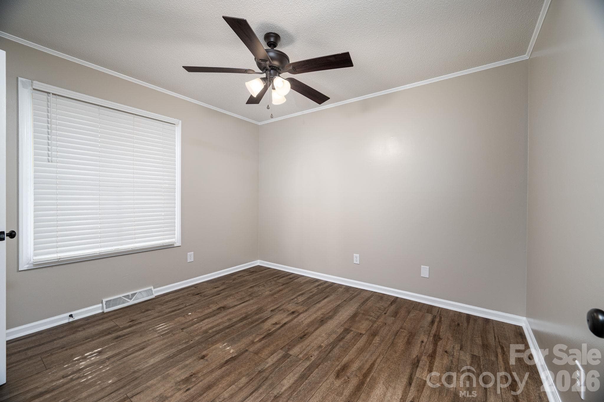 Single Family Residence at 413 E Klutz Street, Maiden, photo 16 of 38