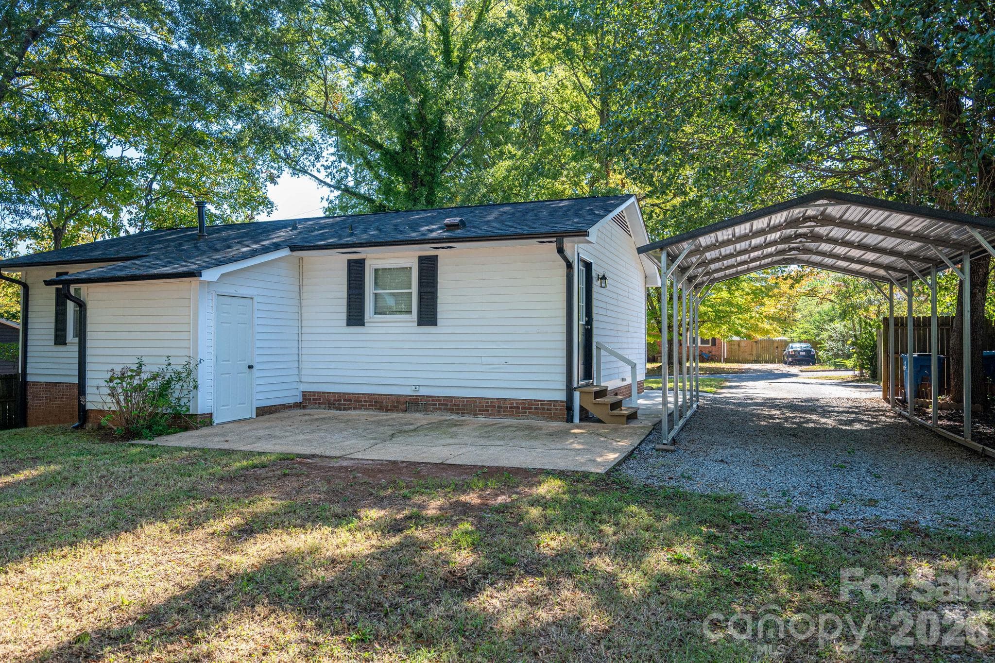 Single Family Residence at 413 E Klutz Street, Maiden, photo 31 of 38