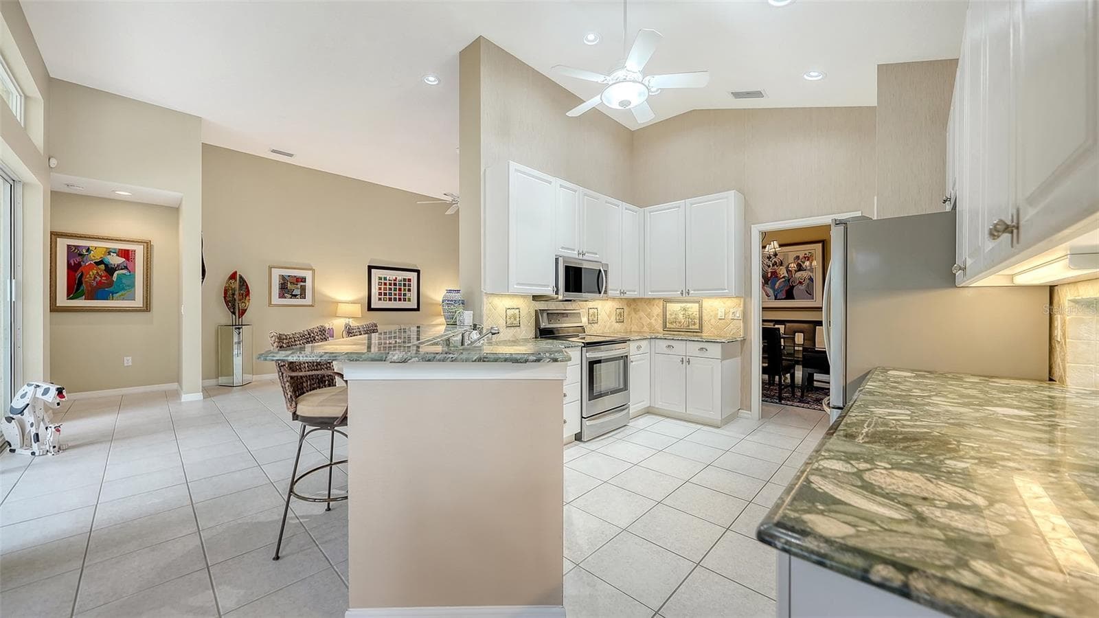 Single Family Residence at 6609 PEBBLE BEACH WAY, LAKEWOOD RANCH, photo 13 of 58